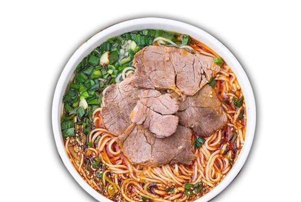 牛肉面館費多少錢?