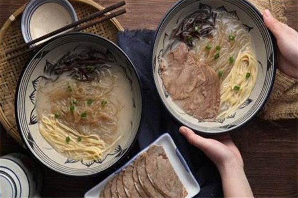 常一碗羊肉粉加盟