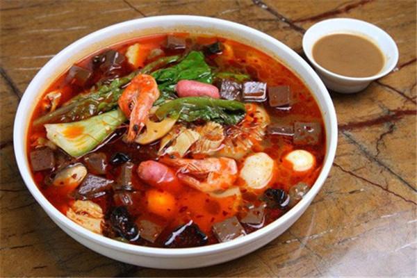 沿海七里麻辣燙加盟