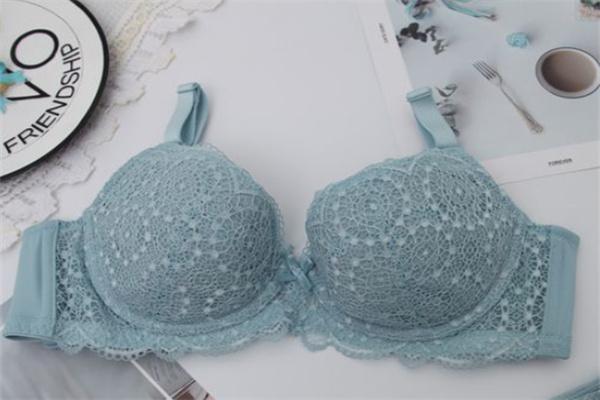 柔美品牌內(nèi)衣加盟