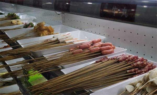 來(lái)有范兒串串香店怎么樣?