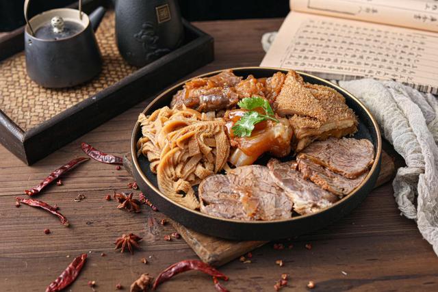 正燒記現(xiàn)撈鹵味加盟