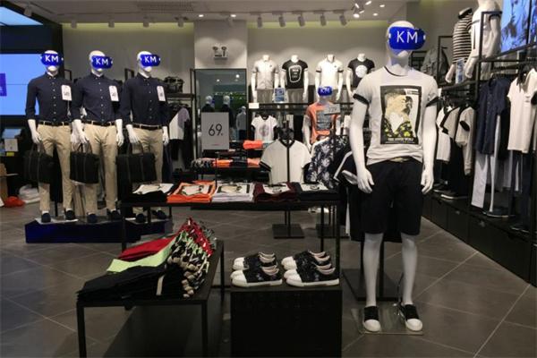 km服裝店