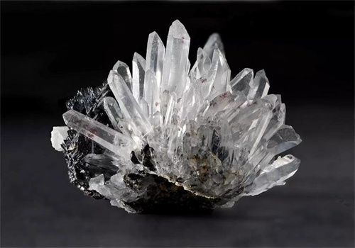晶品世家水晶加盟