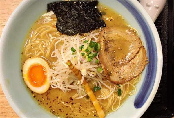 一樂(lè)拉面