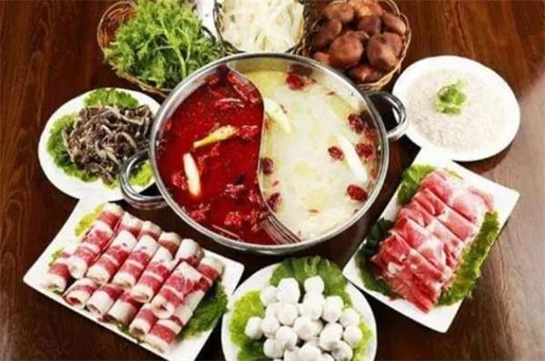 速配齊火鍋食材超市