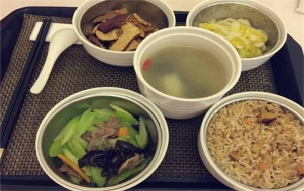 惠愛(ài)營(yíng)養(yǎng)月子餐