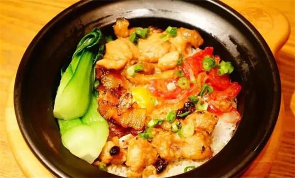 煲餐一頓煲仔飯