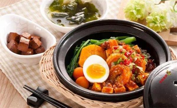 煲餐一頓煲仔飯