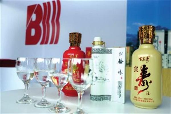 百泉春酒業(yè)加盟