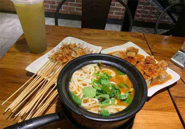 姐弟倆土豆粉