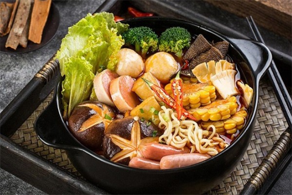貴仁麻辣燙店加盟