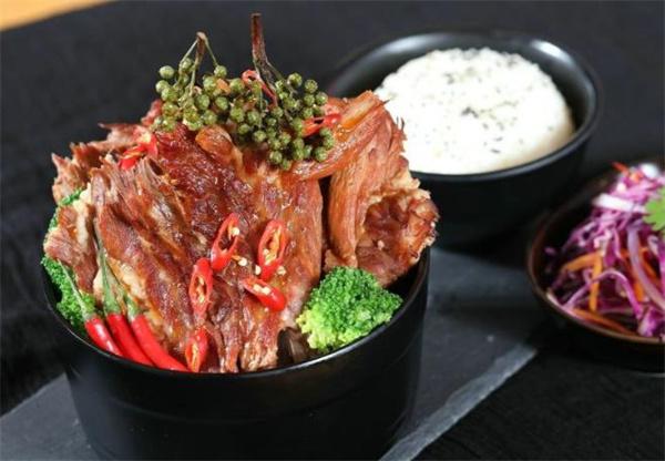 辣骨飯多少錢(qián)？條件有哪些？