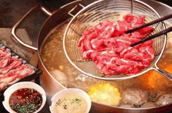 左庭右院鮮牛肉火鍋