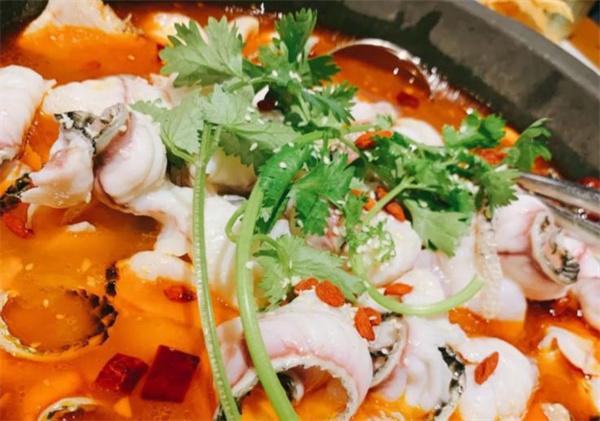 飄湘石鍋魚火鍋費(fèi)多少錢？
