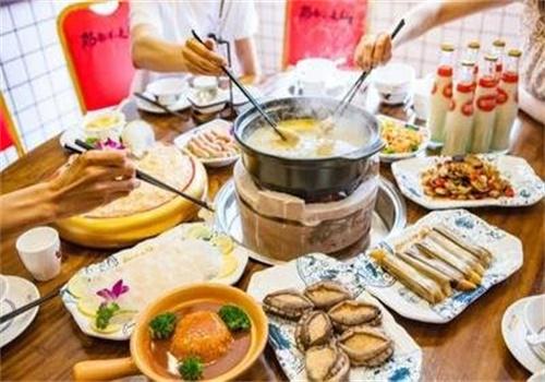 常記港式打邊爐加盟