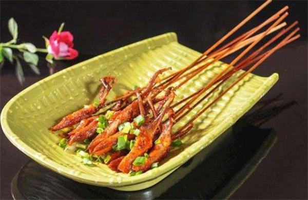 圍辣串串香小火鍋