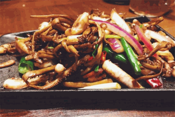 雀舞云南菜餐廳加盟
