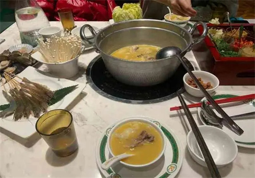 同羅灣港式打邊爐加盟