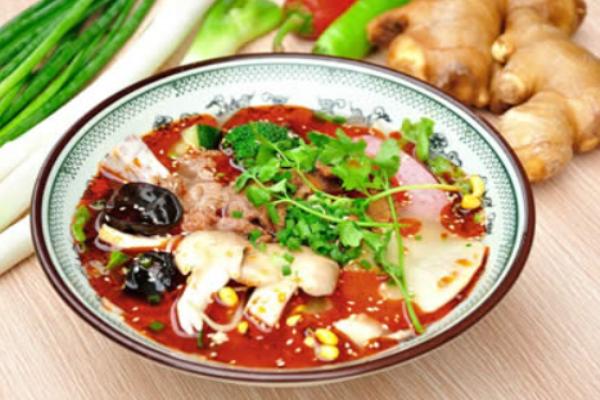 盯吧兒吃冒菜加盟
