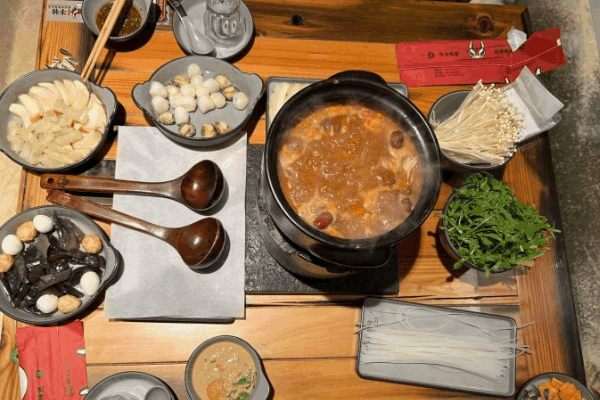牛爺港式地攤豬肚雞