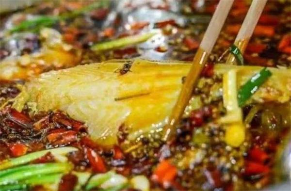 耗兒魚火鍋連鎖的費(fèi)用是多少？