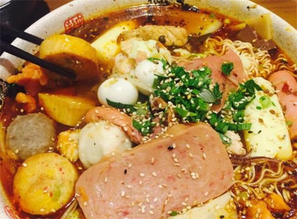 三顧茅廬冒菜