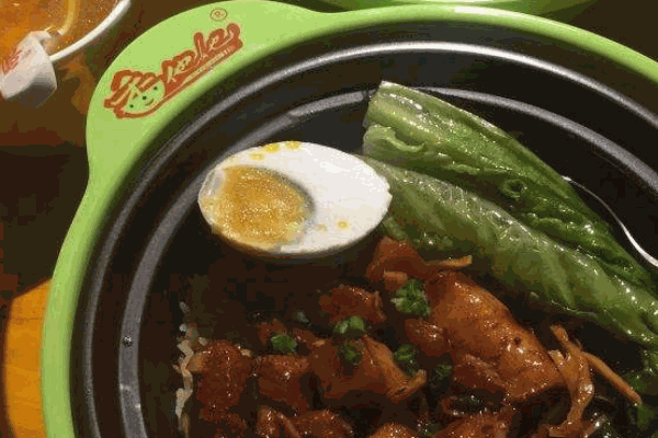 他她香的煲仔飯