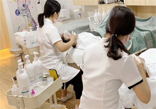 永霞美容院加盟