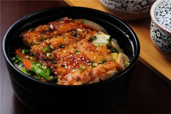 飯幫烤肉拌飯加盟