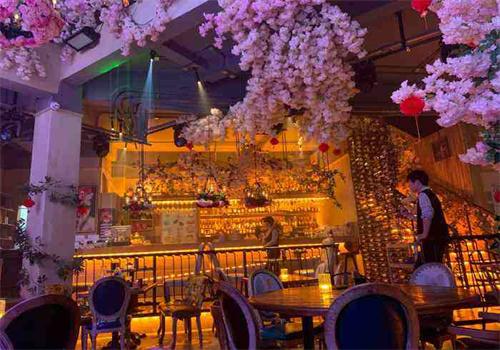櫻花巷音樂酒館加盟