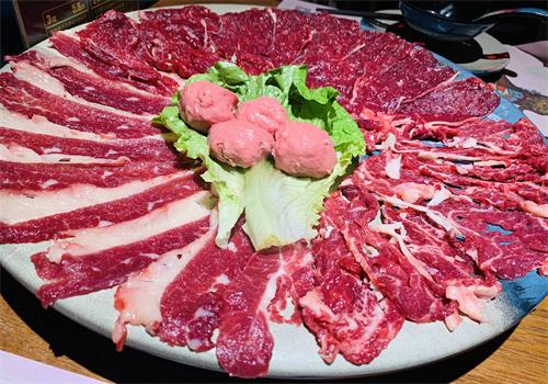 藍(lán)小悅新派牛肉火鍋加盟