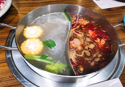藍(lán)小悅新派牛肉火鍋加盟