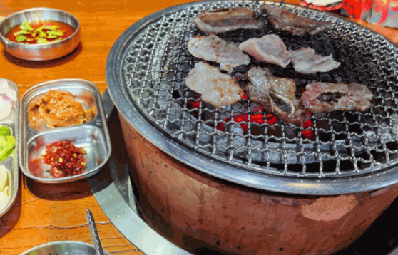 原始泥爐烤肉