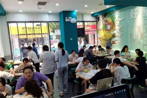 朱小小費多少錢？