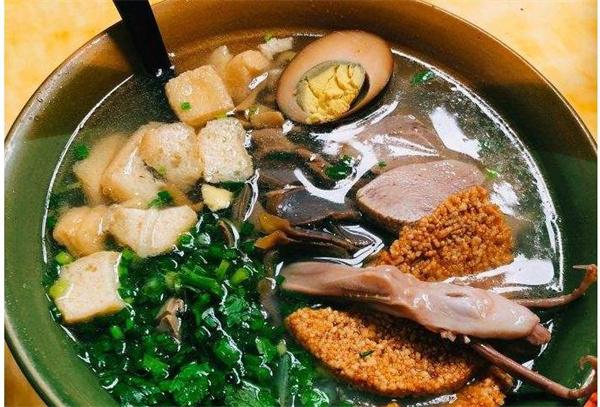 口福記鴨血粉絲湯