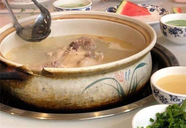 鑫方老鴨湯火鍋