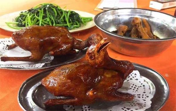 鴿漁軒農(nóng)莊火鍋