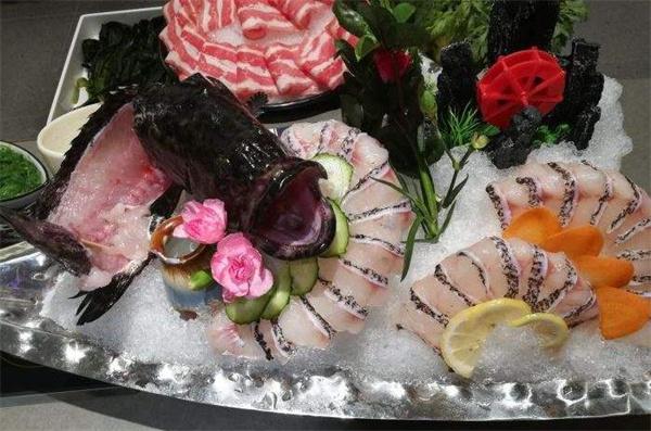 魚(yú)躍印象斑魚(yú)重慶老火鍋