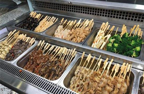 喵滋味串串香