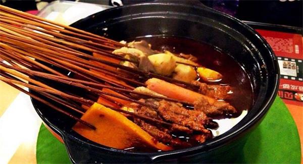 見證80后冷鍋串串