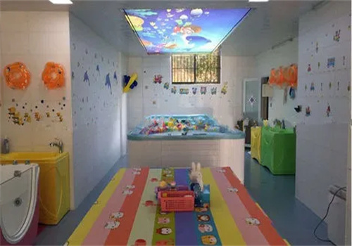 我們泡泡呀嬰兒游泳館加盟