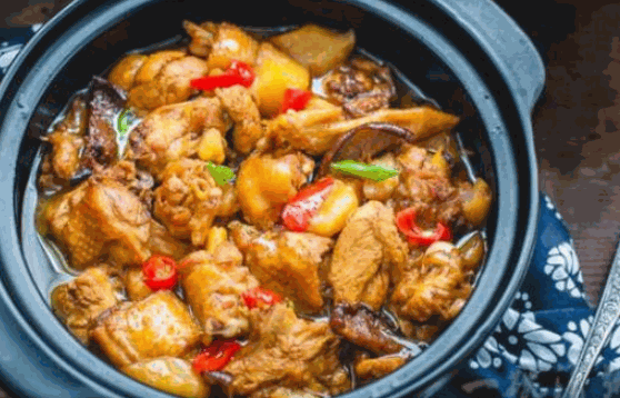 鑫燚黃燜雞米飯