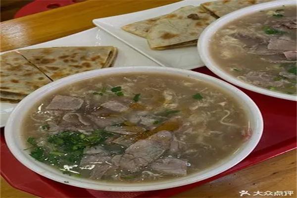 魯蒙肉餅糝湯加盟