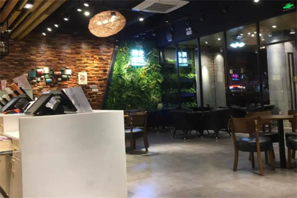 耐思陽(yáng)光奶茶加盟