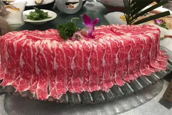 東方肥?；疱仌r(shí)尚火鍋加盟