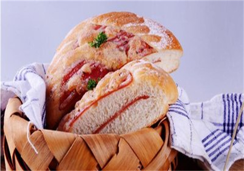 森味友到烘焙店加盟