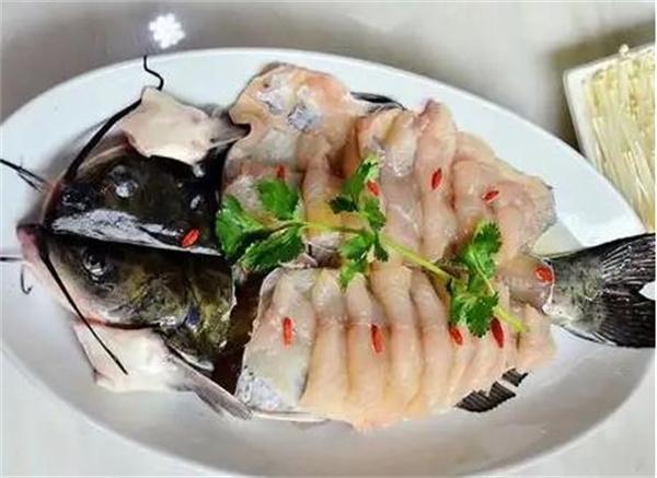 秧秧魚火鍋