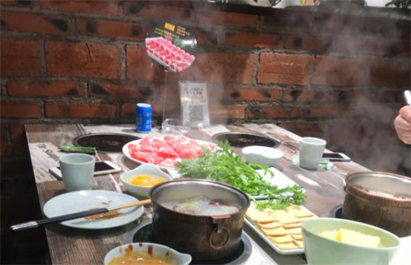 天香源火鍋費是多少錢？