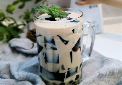 臺(tái)北燒仙草奶茶店加盟